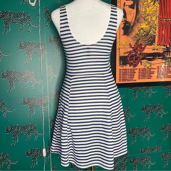 H&M DIVIDED Blue and White Striped Scoop Neck A Line Mini Tank Dress Size 4 - Picture 3 of 7